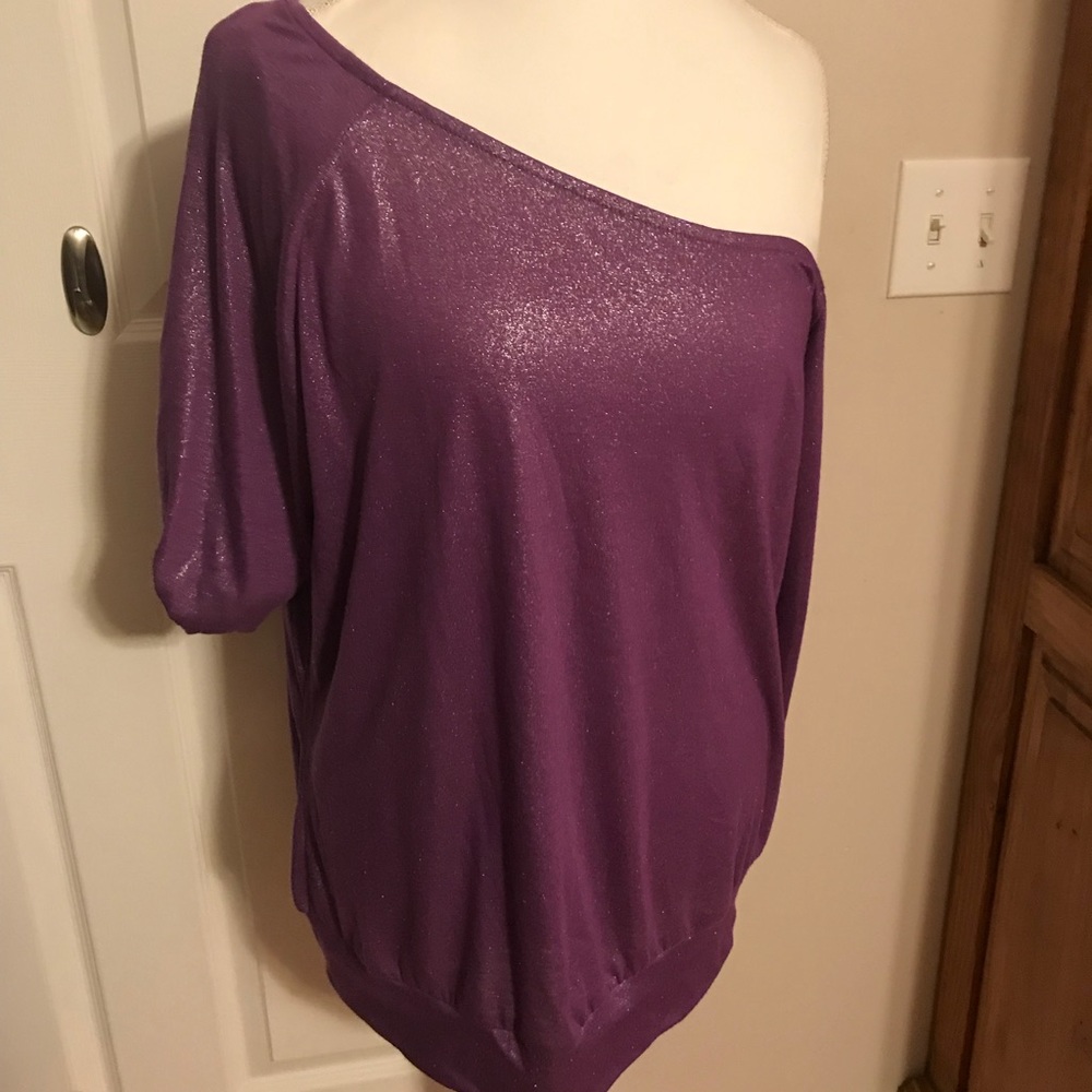 One shoulder dress tee